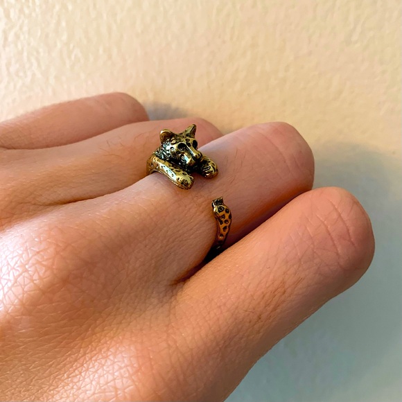 Gold Leopard Adjustable Ring 🐆 - Picture 5 of 11